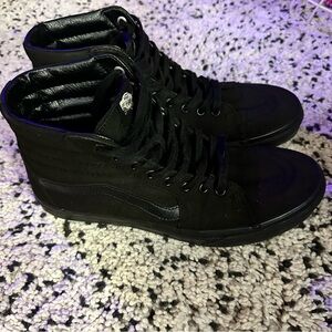 Vans old school skate hi hi-top shoes, black on black - US men 10.5
